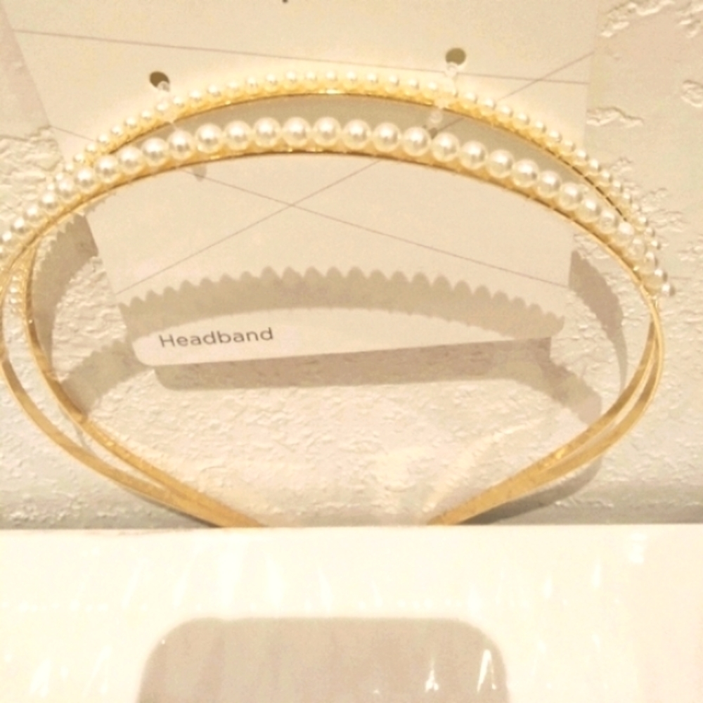 Stunning pearl/gold headband!!